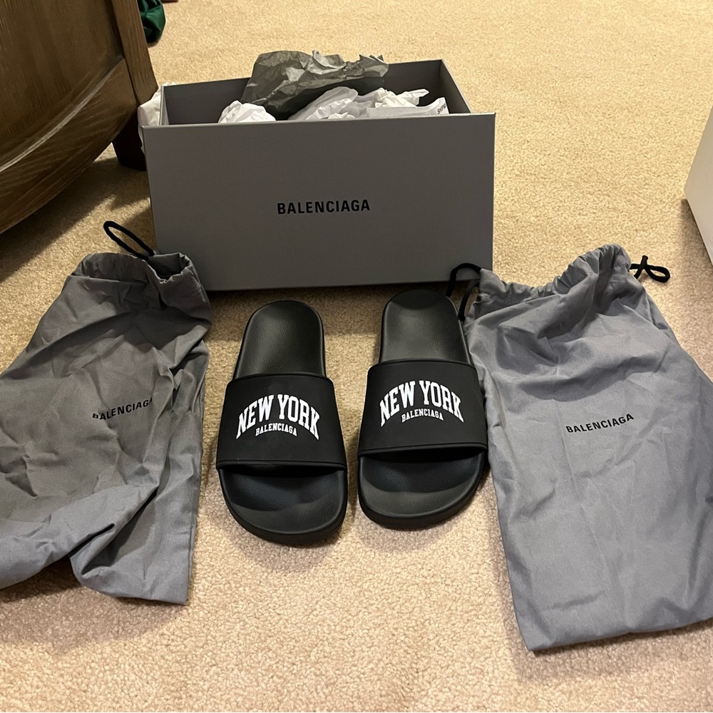 New, Never Worn Balenciaga Pool Slides